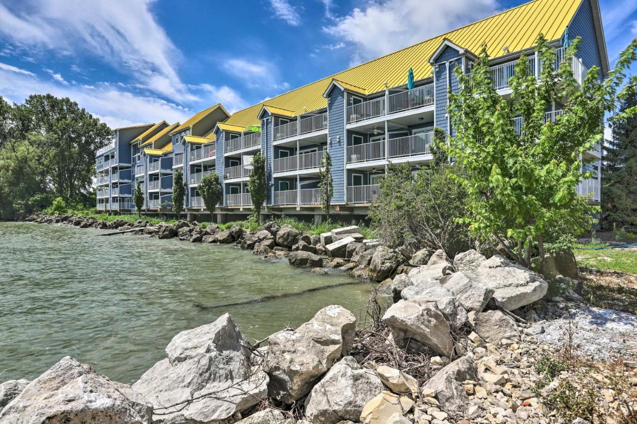 Апартаменти Waterfront Bass Island Retreat With Balcony And Tv Пут-ін-Бей Екстер'єр фото