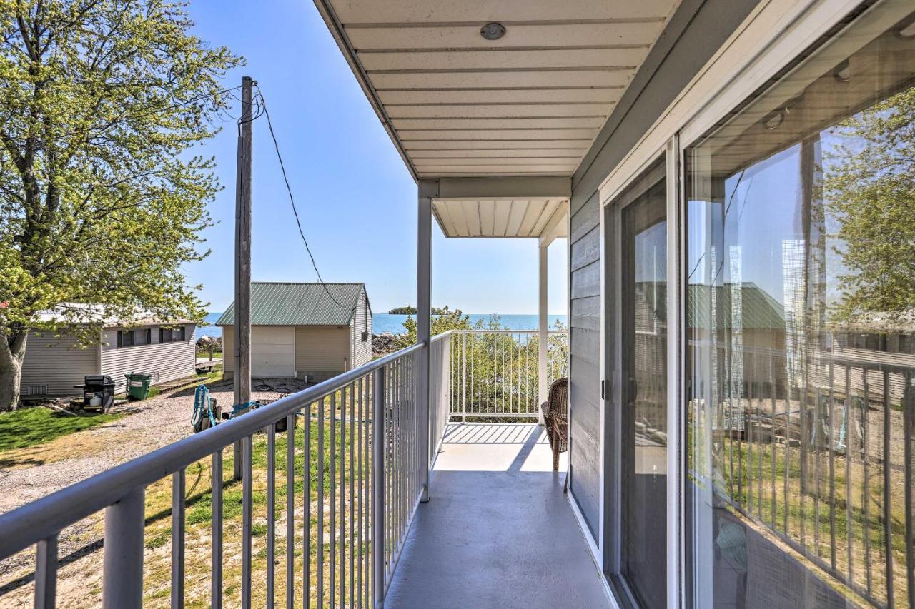 Апартаменти Waterfront Bass Island Retreat With Balcony And Tv Пут-ін-Бей Екстер'єр фото